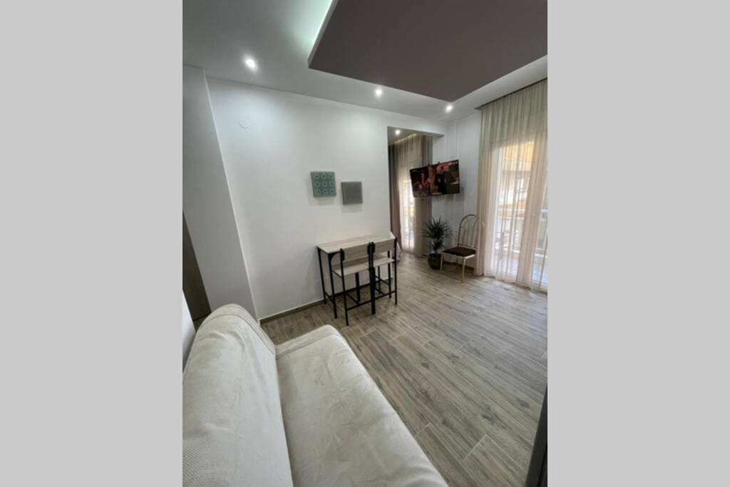 Comfort And Seaview Apartment Nea Paralia Thessaloníki Ngoại thất bức ảnh